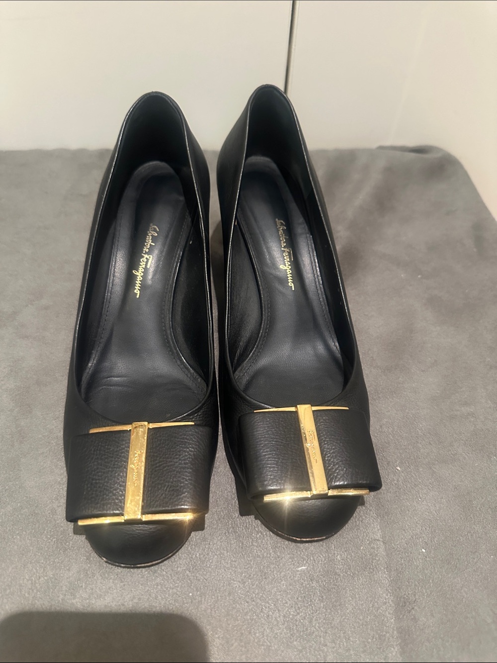Salvatore Ferragamo Cappua 55 Pumps - 9C